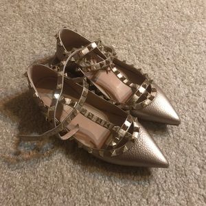 MUST HAVE✅Valentino Rose Gold Metallic Flat